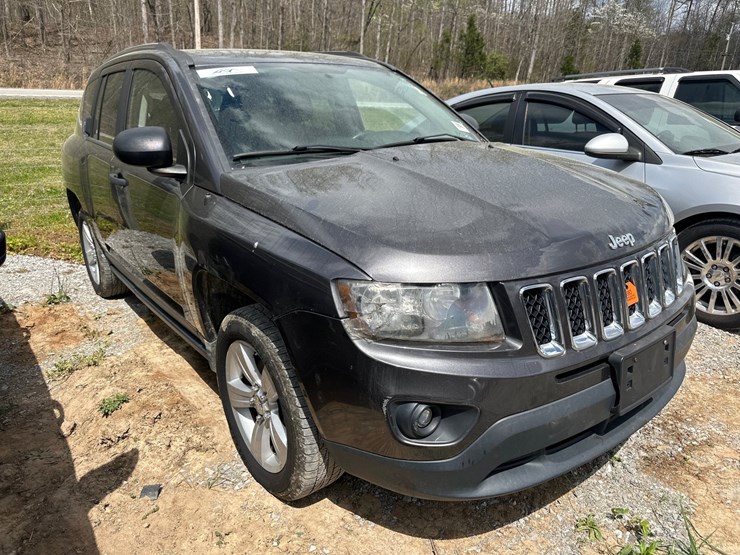 2015-jeep-compass-image-2