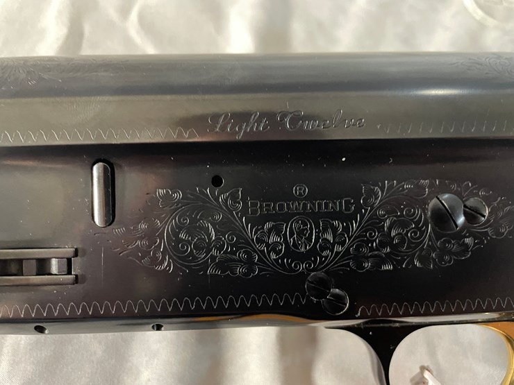 #3760-•-browning-auto-5-12-gauge-semi-auto-shotgun,-sn:-01060nu211-(arcadia,-wi)-image-16