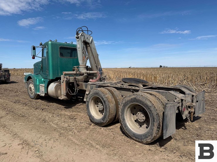 1990-peterbilt-377-image-3