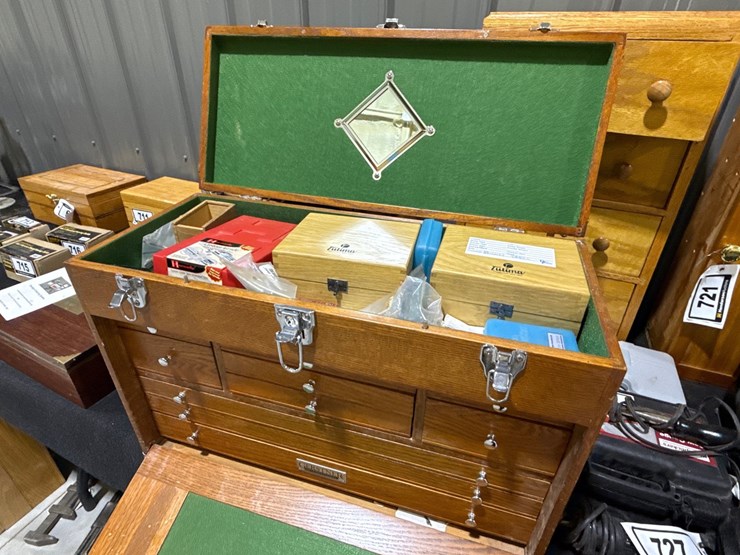 #719-•-wooden-tool-box-image-7