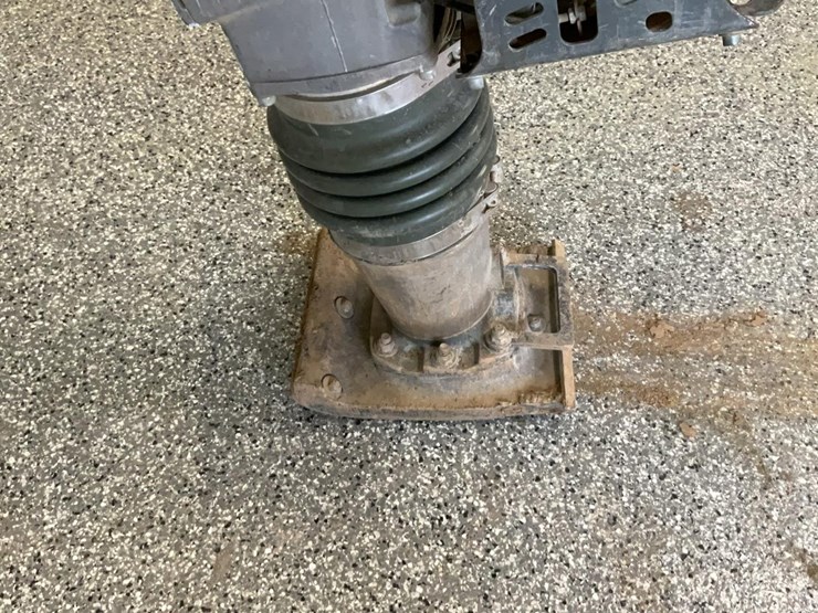 2017-wacker-neuson-bs60-4as-image-7