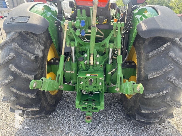 john-deere-5085m-image-10