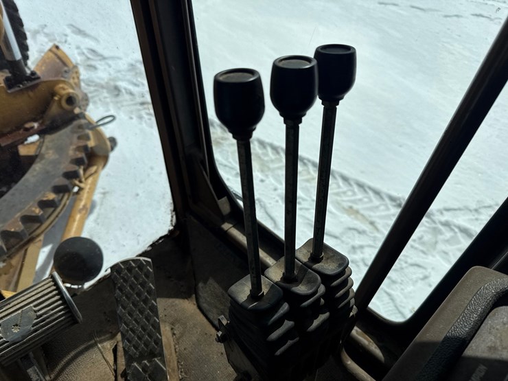 2019-champion-780a-image-46