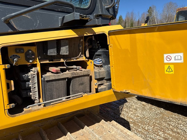 deere-450k-lgp-image-23