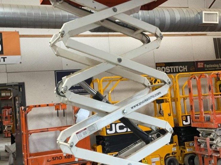 #421-•-2018-snorkel-19'-scissor-lift-image-19