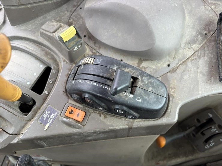 2008-john-deere-7130-image-40