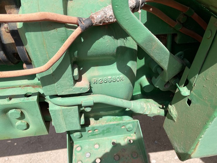 john-deere-3010-image-6