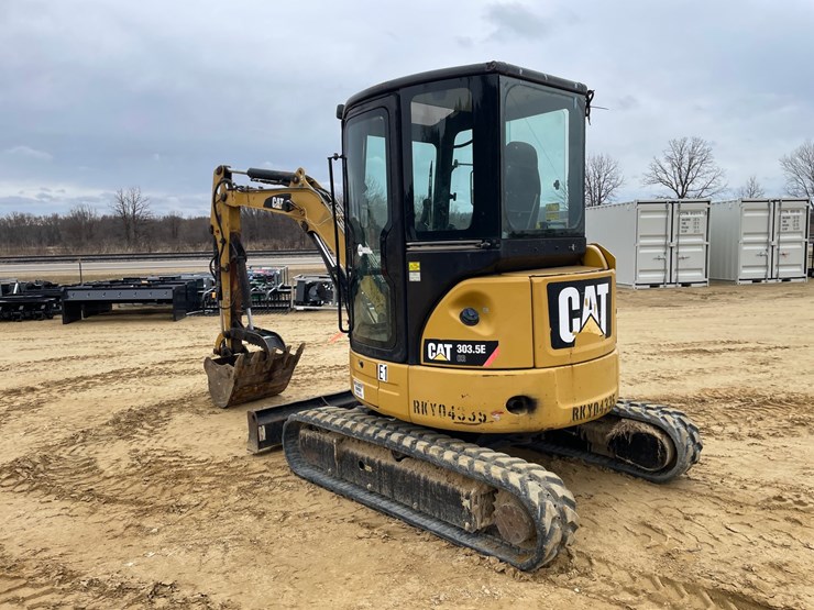 2014-caterpillar-303.5-image-7