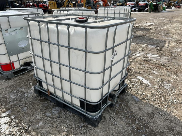 water-tank-tote-image-1