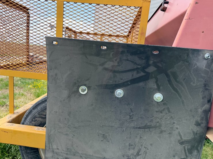 #45251-•-scotts-levee-packer-with-w&a-seeder-image-37