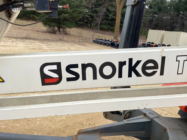 #7513-•-(m-4)-2018-snorkel-tl49j-towable-boom-lift-image-19