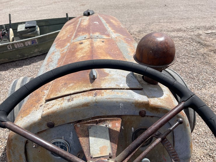 ford-tractor-image-12