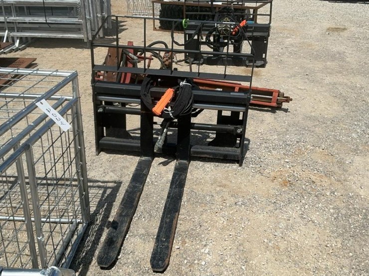 #179-•-hydraulic-forks-image-2