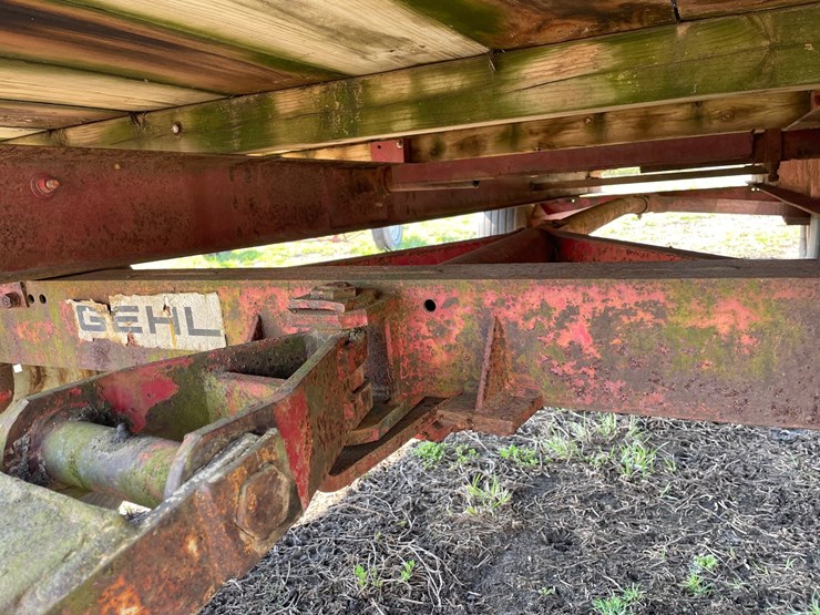 #3098-•-meyers-18'-kicker-wagon-image-8