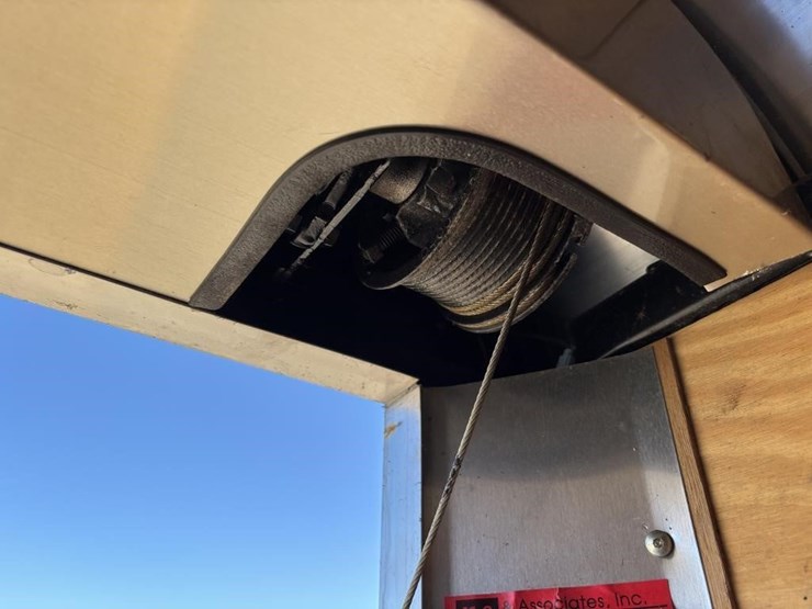 2007-haulmark-kd7x16wt3-enclosed-trailer-image-28