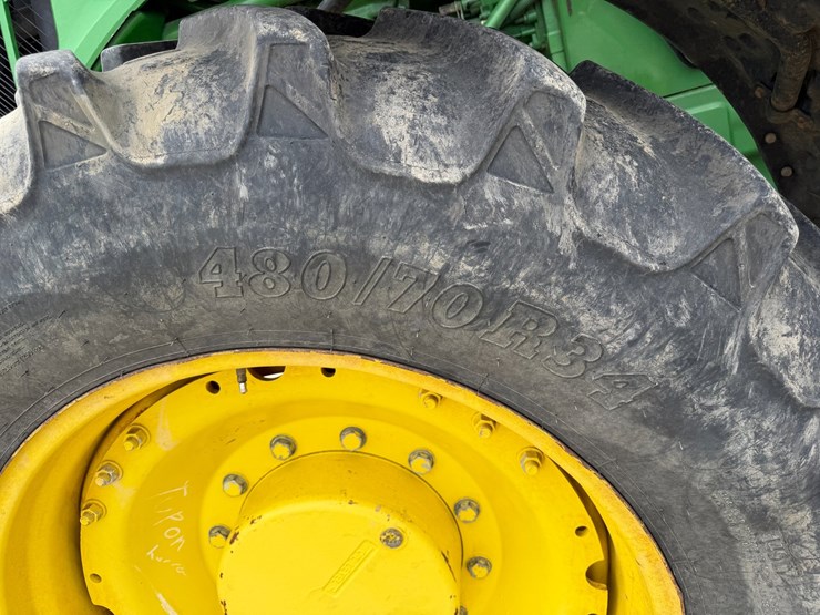 2012-john-deere-8285r-image-7