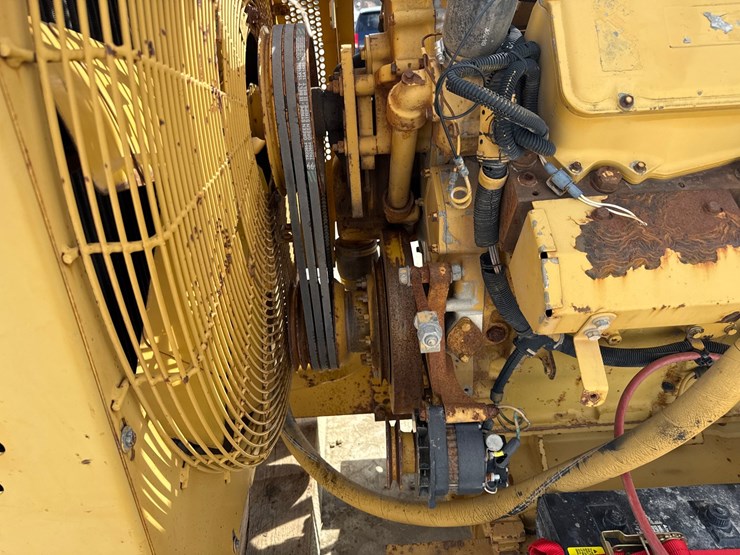 1998-caterpillar-545-kw-image-24