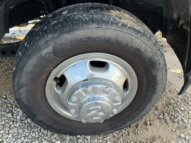 2022-dodge-3500-image-54