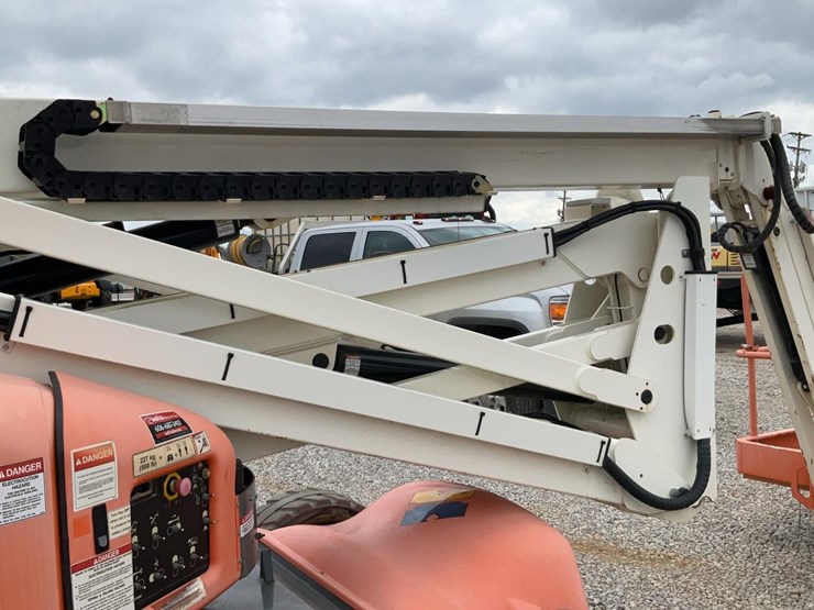 #306-•-2016-snorkel-46'-electric-articulated-boom-lift-image-32