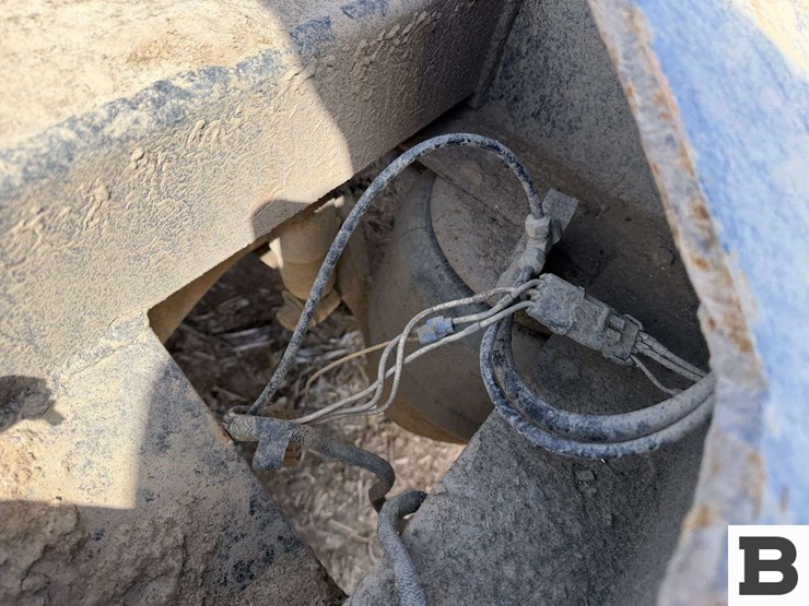 1990-peterbilt-377-image-24