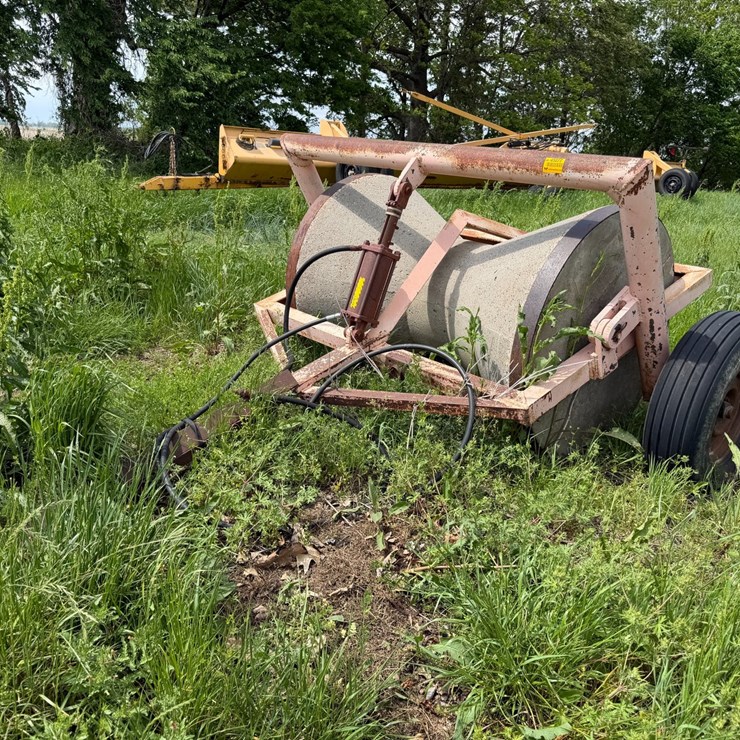 #45277 • Concrete Levee Packer