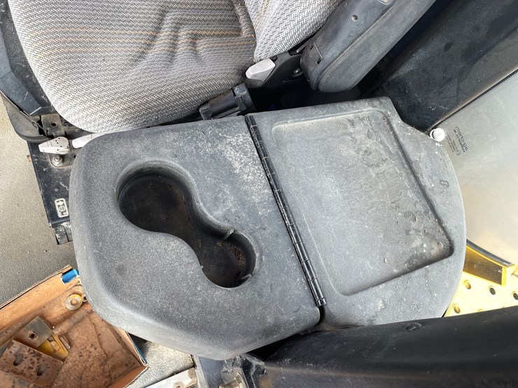 #5515-•-agco-rogator-u1264c-ag-chem-sprayer-image-46