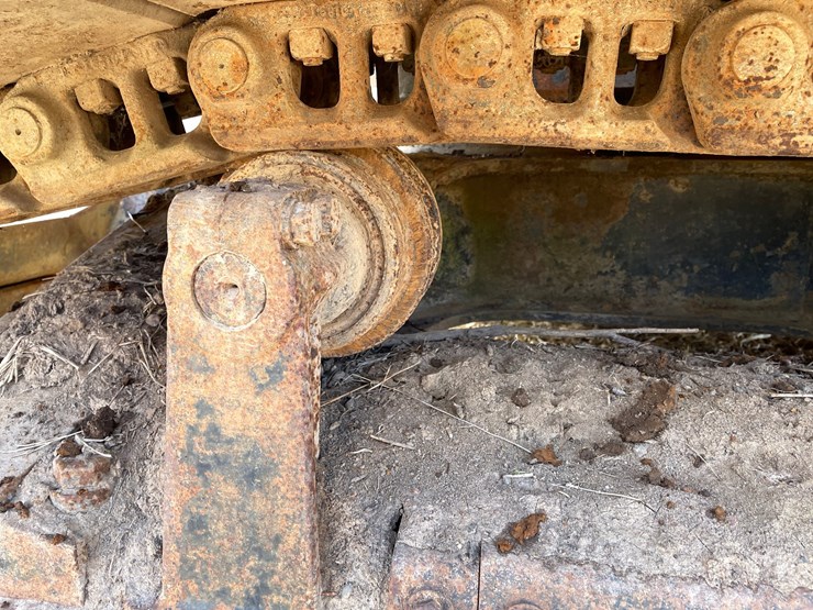 caterpillar-225-image-29