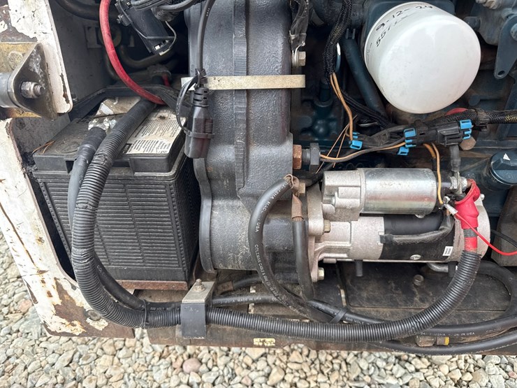 bobcat-t300-image-21