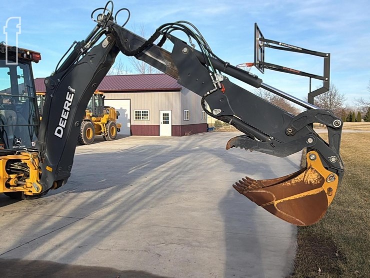 2023-deere-320-p-tier-image-10