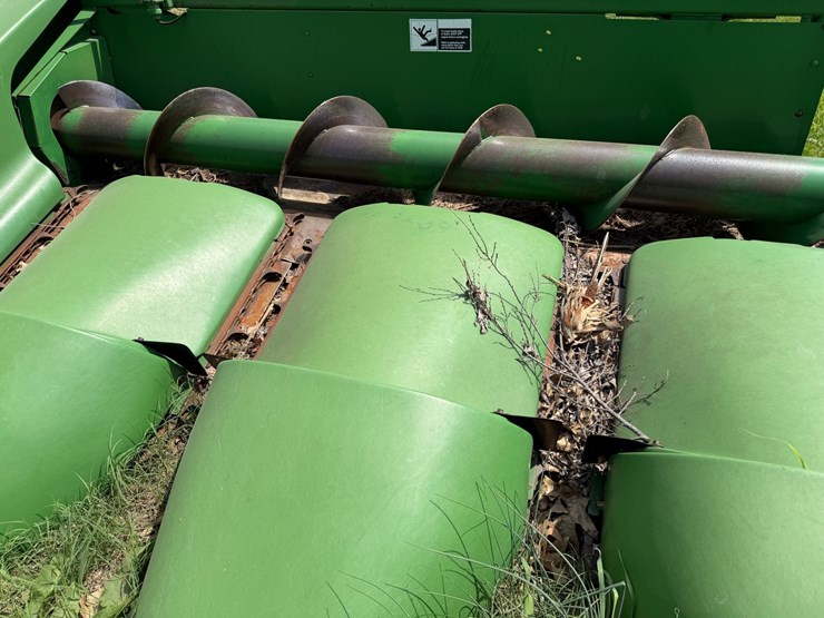 2000-john-deere-894-image-28