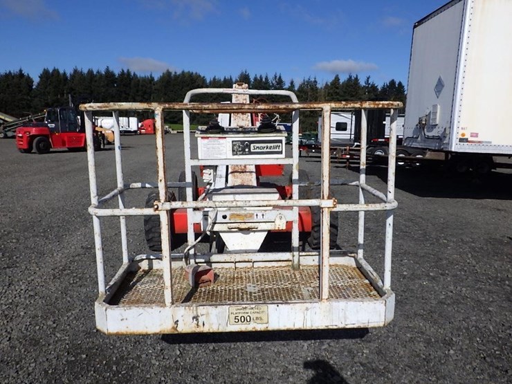 snorkel-a42r-telescopic-boom-lift-image-2