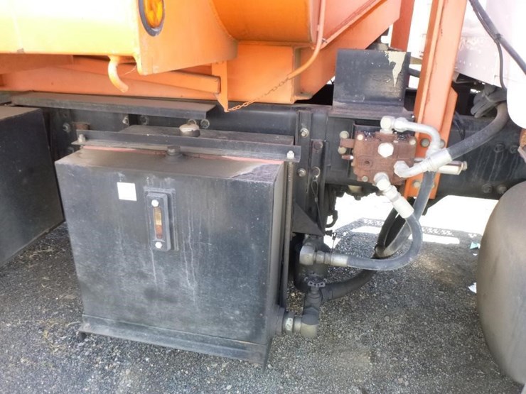 2002-caterpillar-c12-image-25