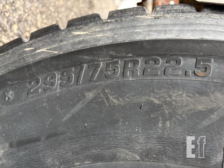 2004-international-9200-image-9