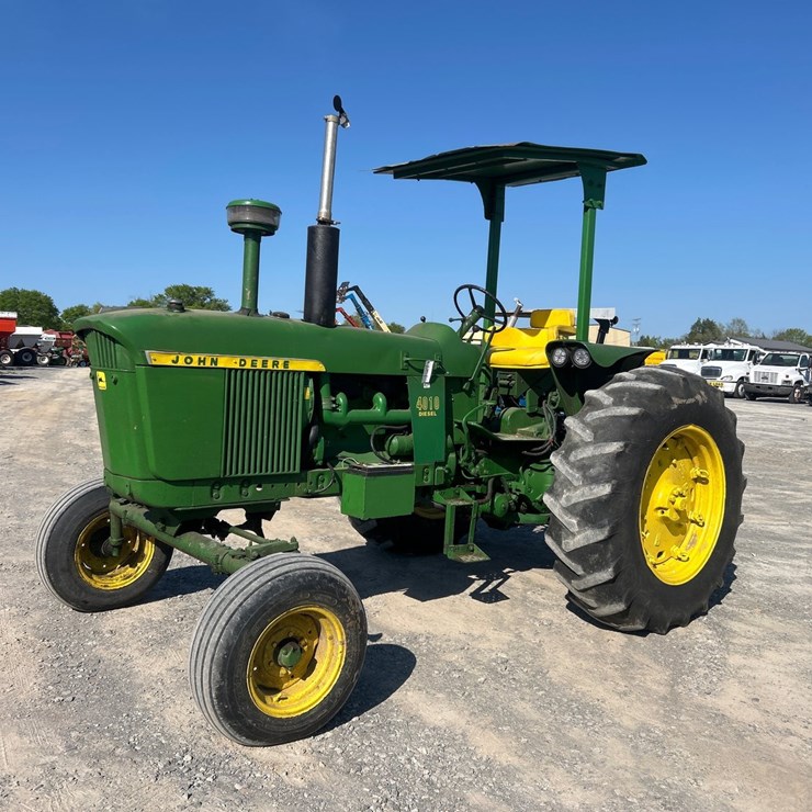 JOHN DEERE 4010