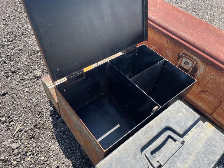 #3451-•-pallet-of-various-tool-and-storage-boxes-image-4