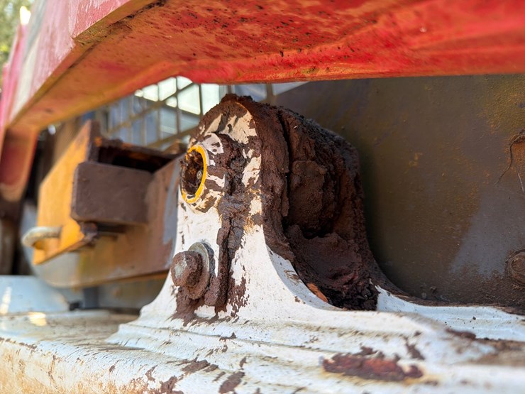 2016-takeuchi-tl10v2-image-35