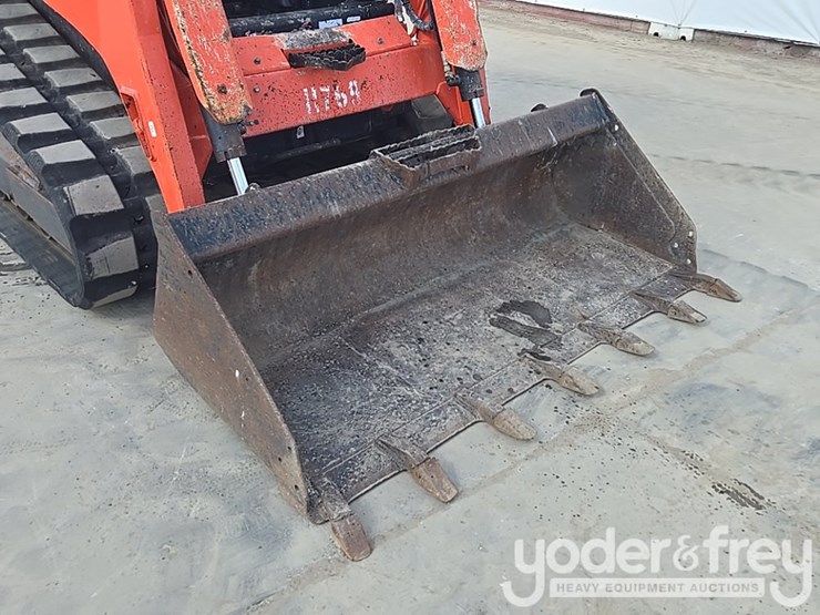 2021-kubota-svl75-2-image-10