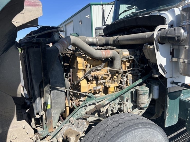 2002-kenworth-w900-image-19