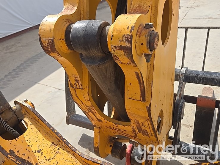 2017-jcb-510-56-image-29