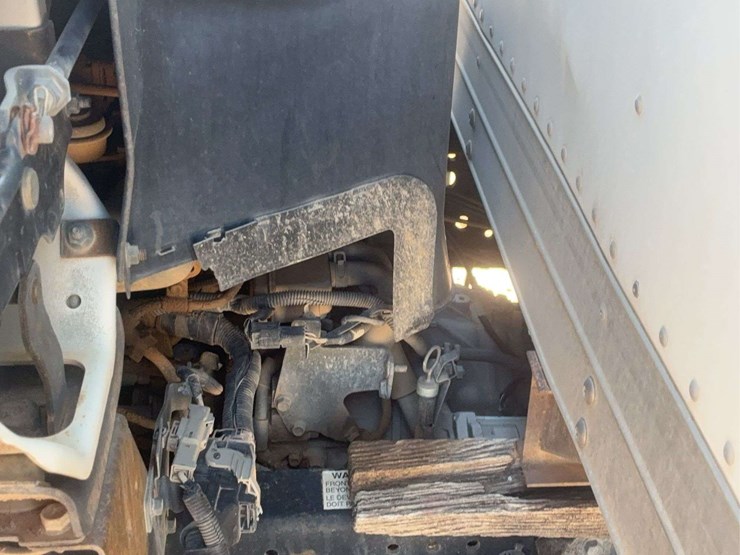 2006-chevrolet-w3500-image-33