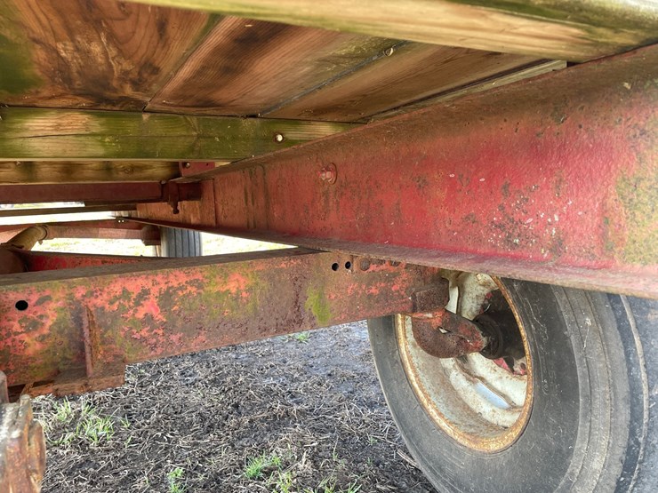 #3098-•-meyers-18'-kicker-wagon-image-9