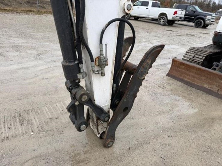 2019-bobcat-e85-image-31