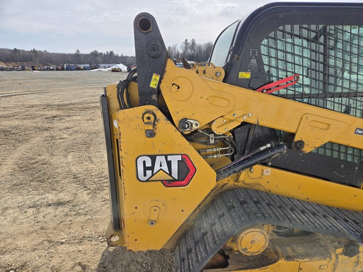 2019-caterpillar-259d3-image-18