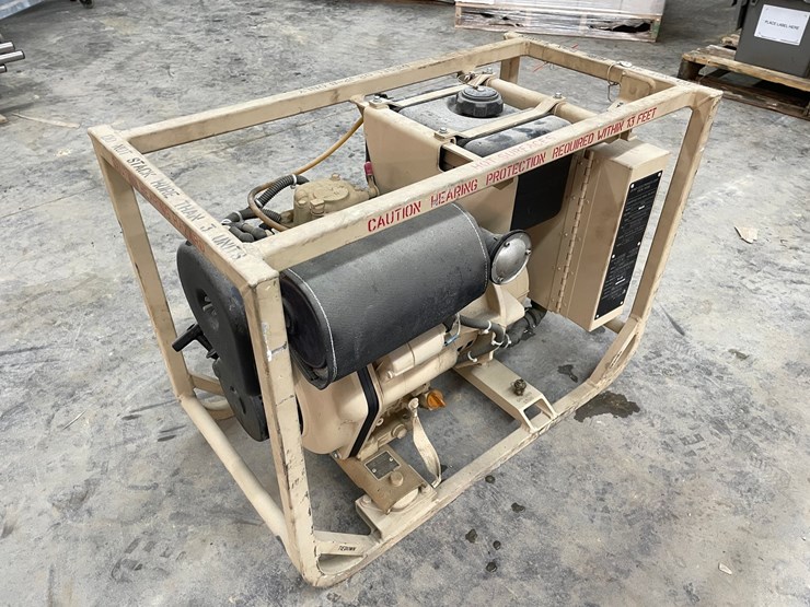 #7550-•-military-diesel-generator-image-11