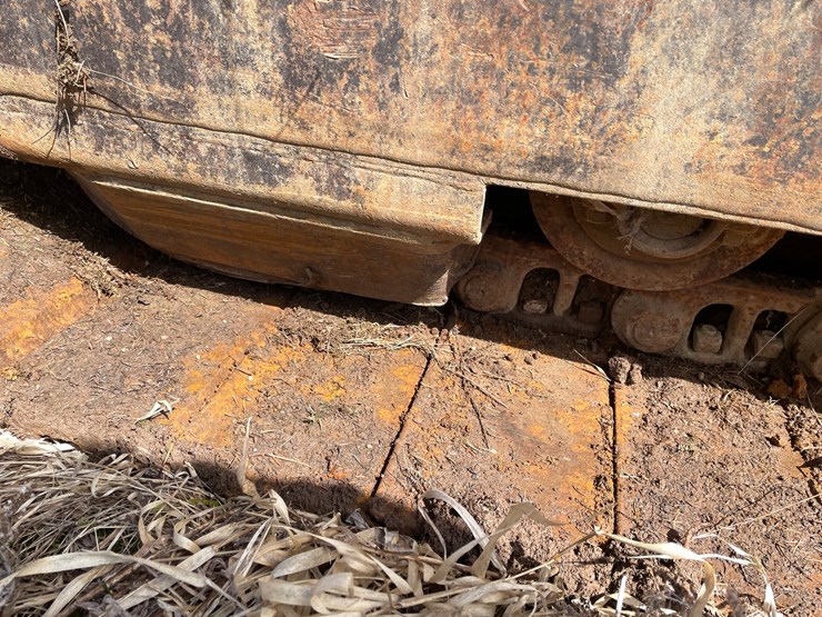 caterpillar-225-image-24