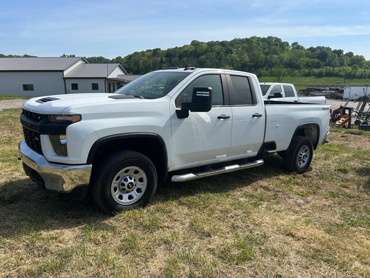 2021-chevrolet-2500-image-1