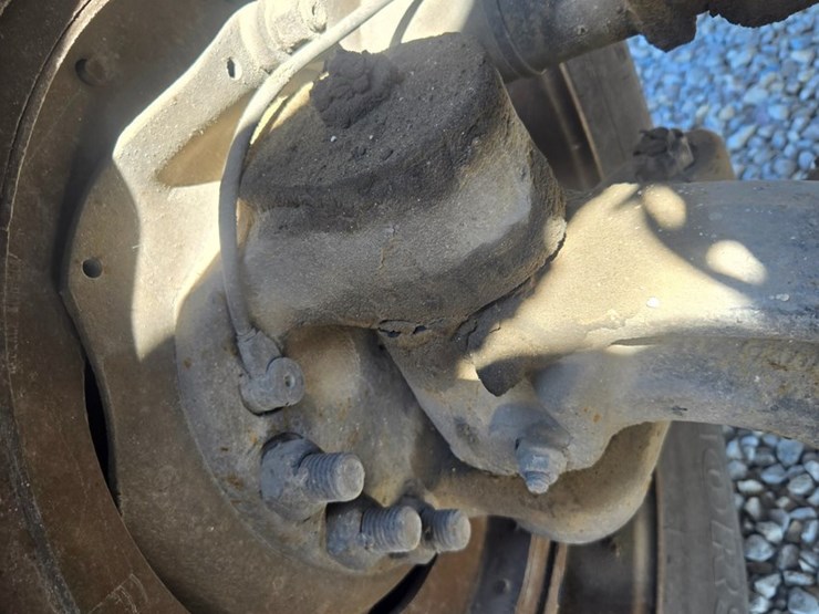 2016-peterbilt-579-image-45