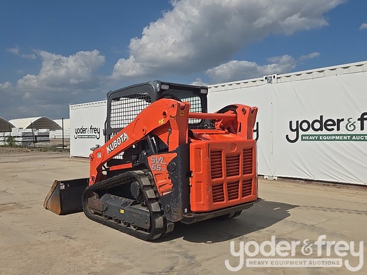 2020-kubota-svl65-2-image-3