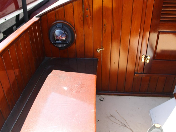 #9545-•-grimmalkin-–-18'-fenwick-williams-classic-wooden-catboat-w/-trailer-image-55