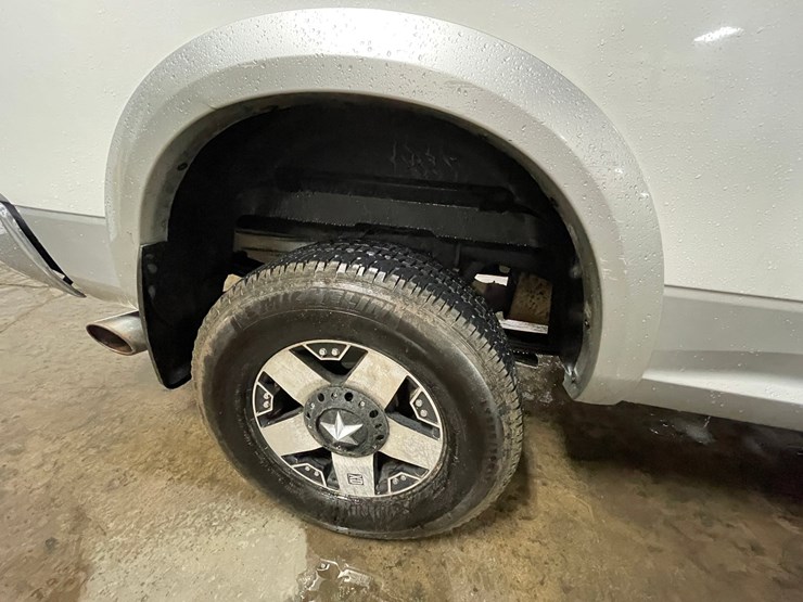 2012-dodge-3500-image-16